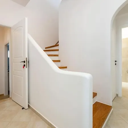 Constamar Villa