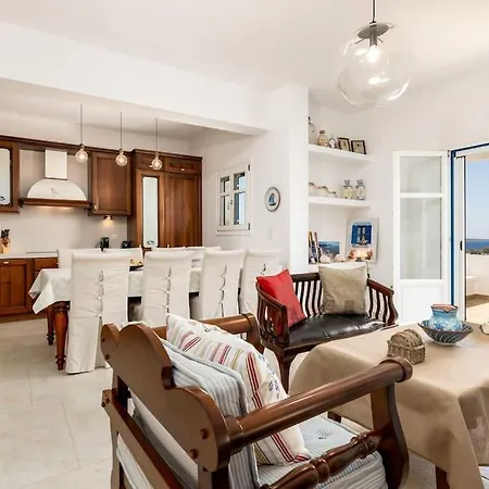 Constamar Villa *